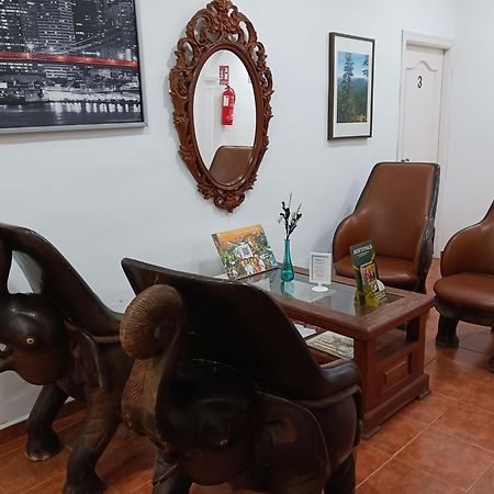 Hotel Manantiales Torremolinos Luaran gambar