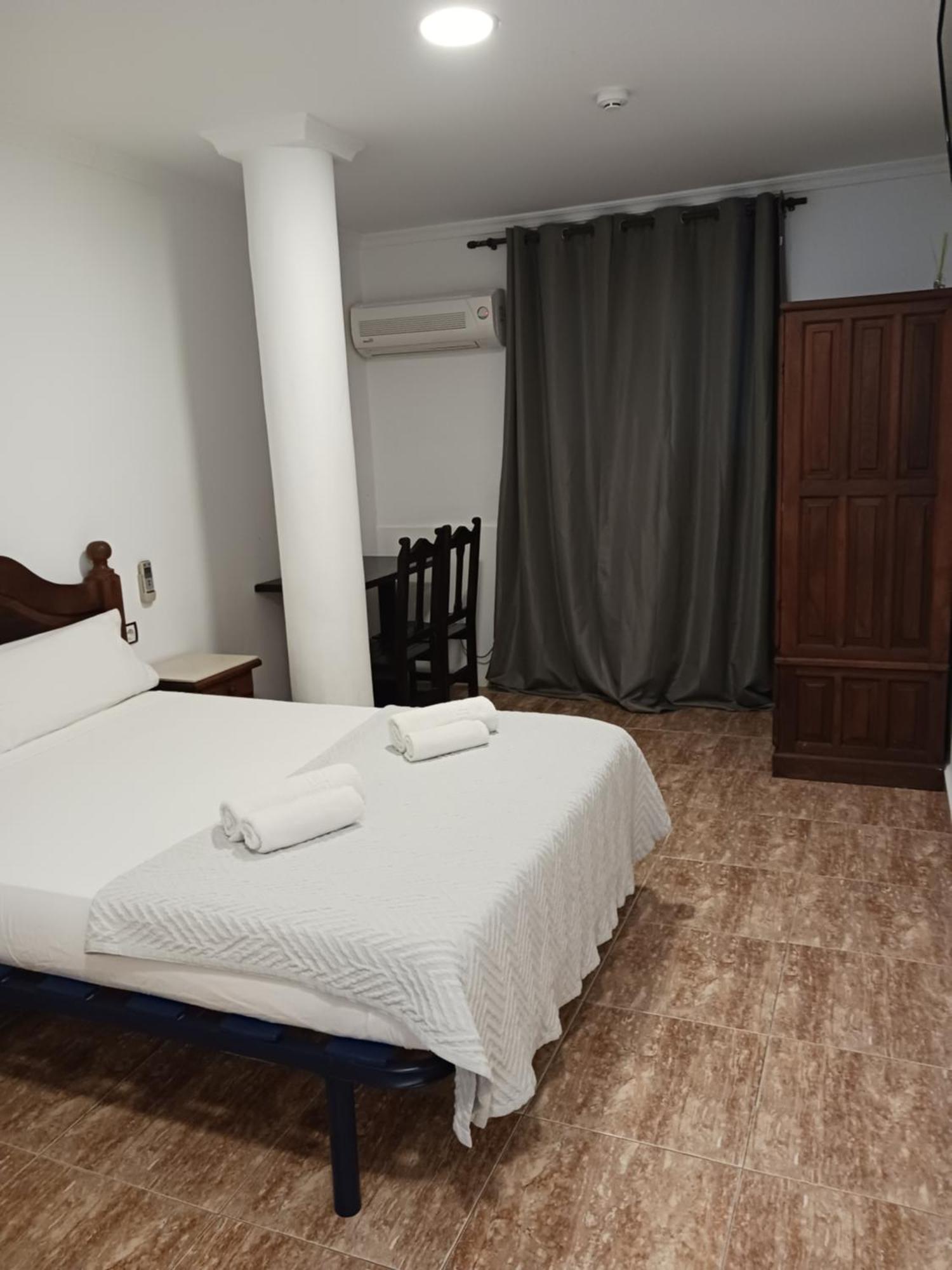 Hotel Manantiales Torremolinos Luaran gambar